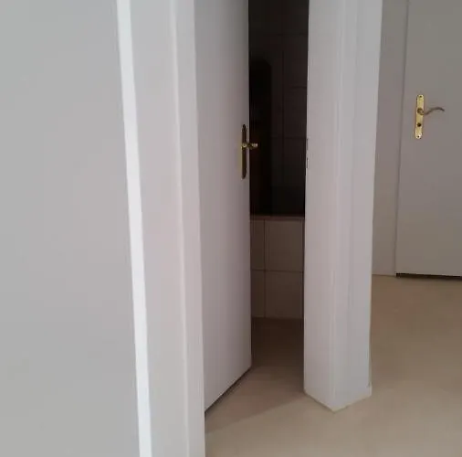 Lägenhet Gaestezimmer Mit Gartenblick *