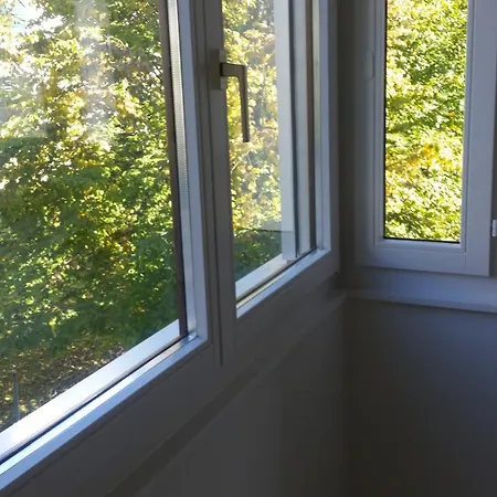 Gaestezimmer Mit Gartenblick Lägenhet