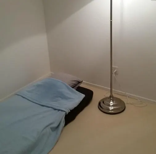 Gaestezimmer Mit Gartenblick דירה ציריך