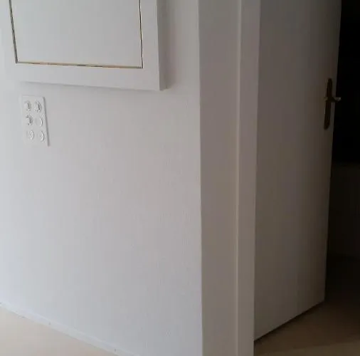 Gaestezimmer Mit Gartenblick